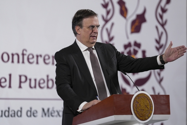 &#039;Actuaremos con sangre fría&#039;: Ebrard anuncia consultas con empresarios sobre aranceles