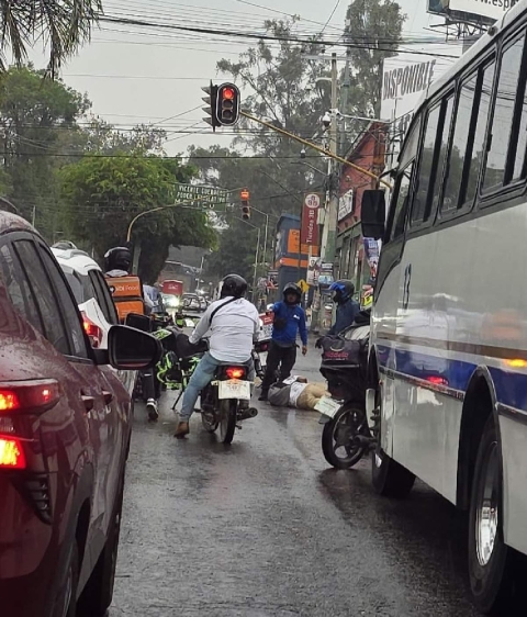 Los involucrados en los percances sólo resultaron con algunos golpes leves.