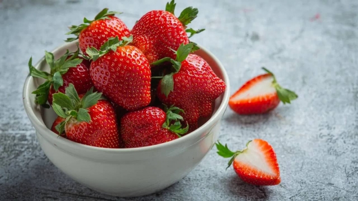 ¿Cómo almacenar las fresas para que se conserven frescas?