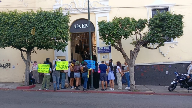 Resistencia Estudiantil UAEM toma instalaciones de la Escuela de Teatro, Danza y M&uacute;sica