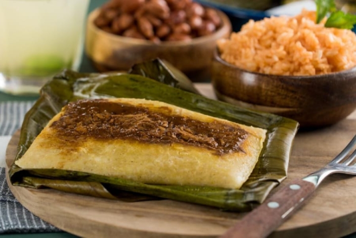 Tamales oaxaqueños envueltos en hoja de plátano