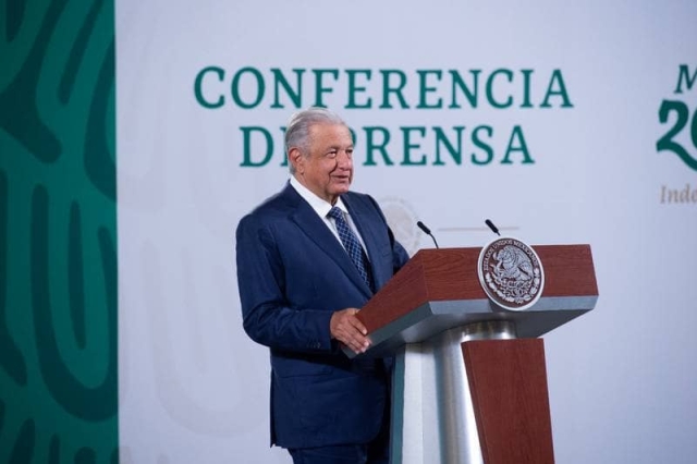 AMLO calificó de &quot;politiquería&quot; las negociaciones para su proyecto de egresos.