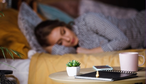 Ruido blanco: Qué es, sus beneficios y cómo puede mejorar tu sueño