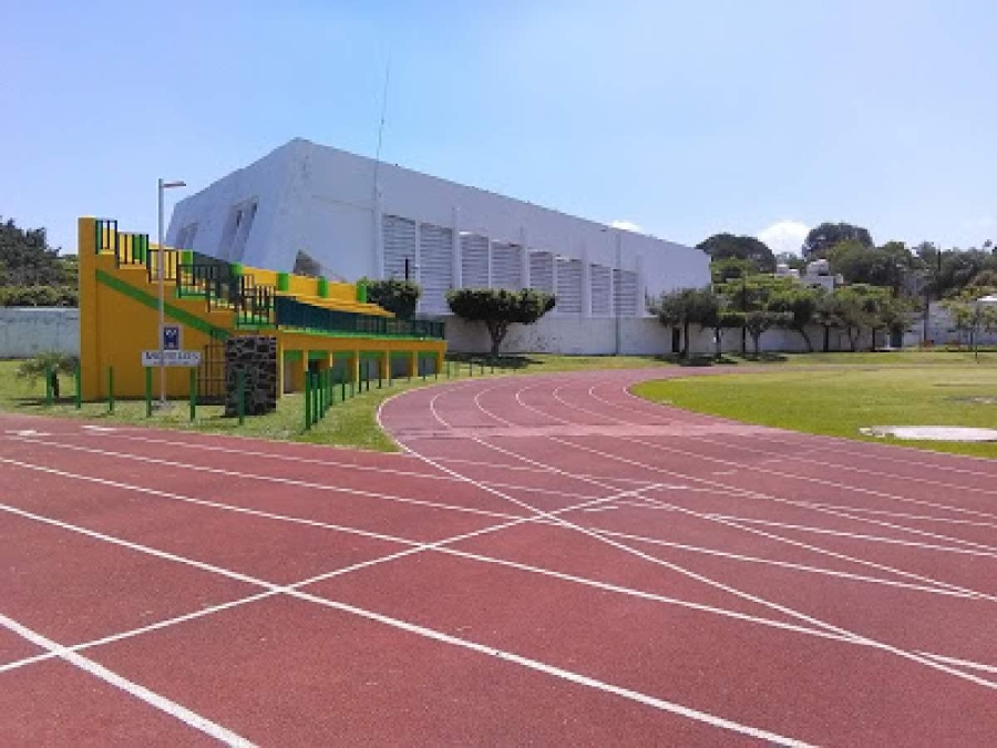 Con mejores herramientas, garantizan mantenimiento de la unidad deportiva de Cuautla