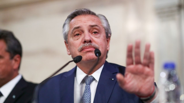 Procesan al expresidente Alberto Fernández por violencia de género contra su exmujer