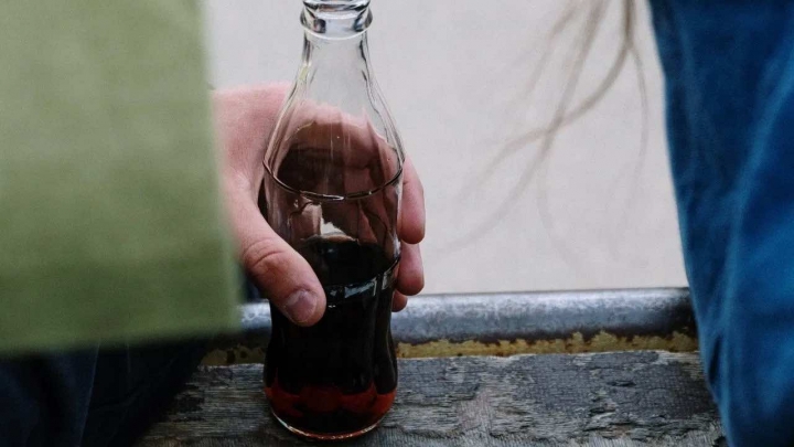 ¿Es verdad que el refresco de cola elimina el óxido y cómo usarlo en casa?