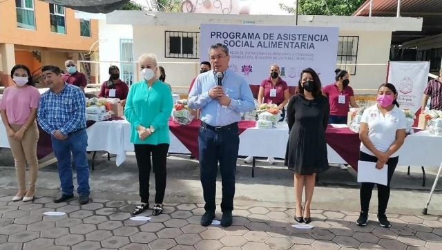 DIF Jiutepec entrega dotaciones alimentarias