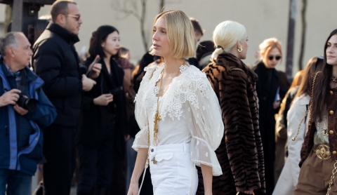 Las blusas boho con bordados: la tendencia para Primavera-Verano 2025