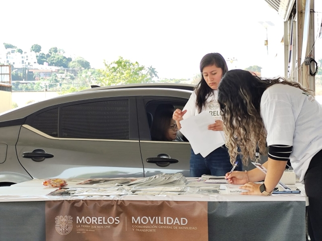 Entregará CGMyT entre dos mil y dos mil 500 juegos de placas vehiculares por día