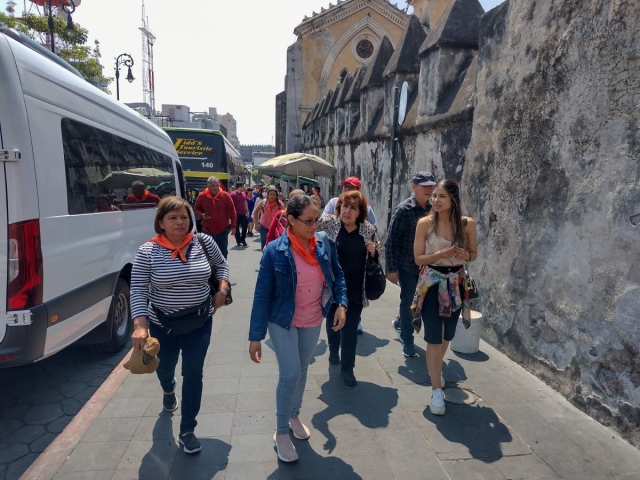 Arribo de turistas a Cuernavaca.