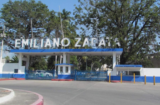 La fábrica de azúcar sufrió para terminar la zafra, pero el gerente aseguró que se cumplieron las metas.