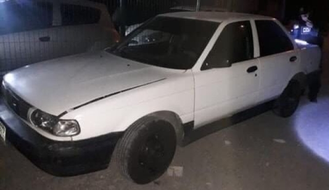 Abandonan un auto en la colonia Adolfo López Mateos