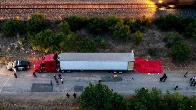 Dos hombres enfrentarían cadena perpetua y pena de muerte por los 53 migrantes fallecidos en un tráiler en Texas