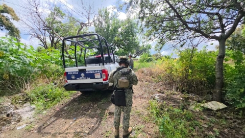  La víctima fue abandonada en una camino de terracería.
