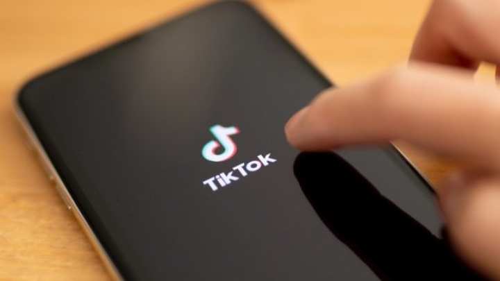 TikTok comenzará a restringir videos por edades
