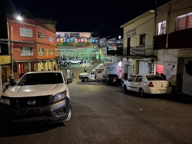 El joven falleció en el lugar del ataque, mientras que su acompañante resultó herido.