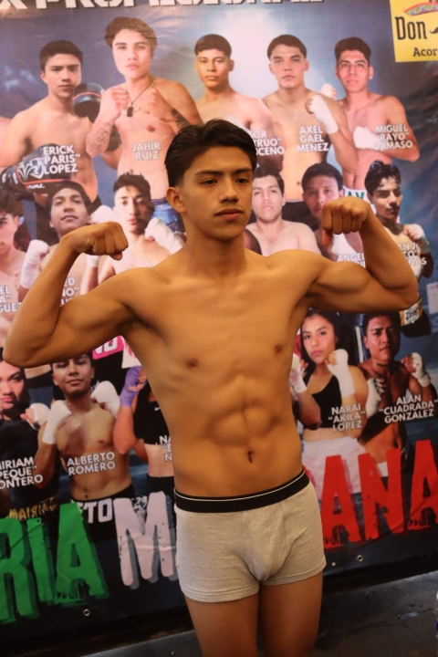 En la función de hoy, Erick &quot;París&quot; López, de Cuernavaca, se enfrentará a Emiliano Hernández, del Estado de México, en peso gallo.