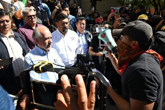 Protesta de alumnos de la UAEM duró más de siete horas 