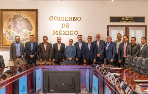Sheinbaum anuncia plan para enfrentar cierre fronterizo de ganado mexicano