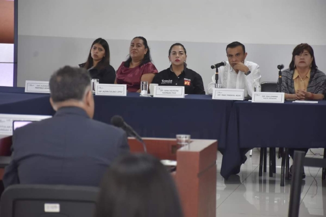 Urrutia Lozano inform&oacute; avances y retos en seguridad ante los diputados. 