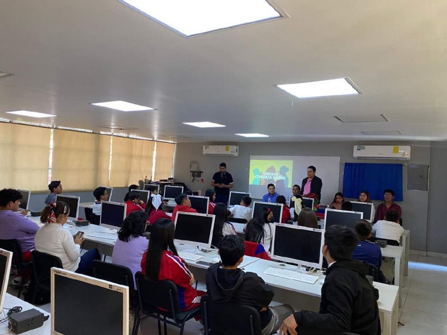 La consulta va dirigida solamente a jefes de grupo o representantes de los jóvenes y a la fecha se llevan 300 consultas solamente.