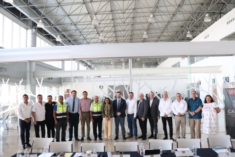 Establece Gobierno de Morelos colaboraci&oacute;n a&eacute;rea con Canad&aacute; para ampliar exportaciones