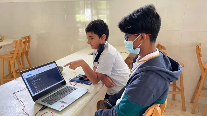 Estudiantes en Colombia desarrollan algoritmo para identificar un tipo de leucemia