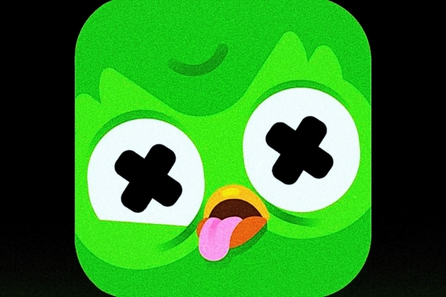 Duolingo se retracta: tras apostar por la inteligencia artificial, admite que no puede prescindir de sus empleados humanos