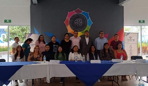 Con el curso se busca contar con un personal que brinde mejor atención a la ciudadanía.