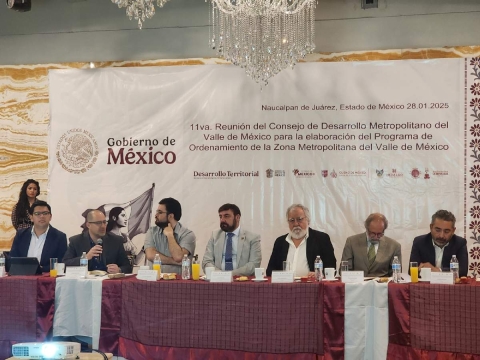 Participantes de la 11va. Reunión del Consejo de Desarrollo Metropolitano del Valle de México.