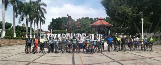 No estaba programado pasar por Tlaltizapán, pero los participantes de la Ruta Chichimeca llegaron al zócalo de la cabecera, este miércoles.