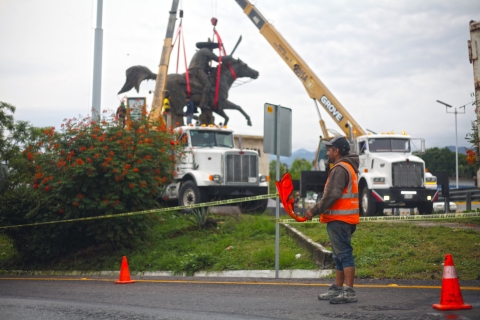 Concluye Secretaría de Infraestructura reubicación del monumento &#039;Zapata Ecuestre&#039;