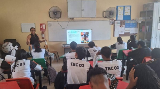 Los alumnos recibieron información para evitar que caigan en adicciones y no cometer actividades ilícitas.