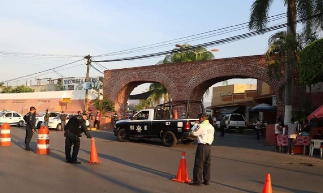 El número de policías es mínimo para brindar seguridad a la población miacatlense.