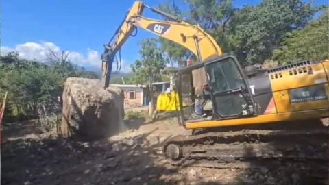 Continúan las labores en la zona siniestrada.