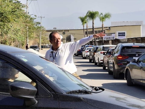 En el primer día del canje de placas, en el recinto ferial, el proceso transcurrió sin incidencias mayores y conforme con la programación oficial, informó la CGMT.  