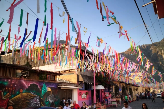 ¿Qué pasó en Tepoztlán?... Indigna el descontrol turístico