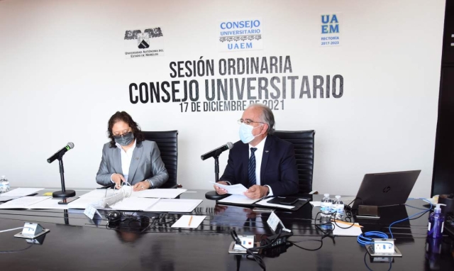 La última sesión ordinaria del año se llevó a cabo de manera virtual, presidida por Gustavo Urquiza y la secretaria general Fabiola Álvarez. 