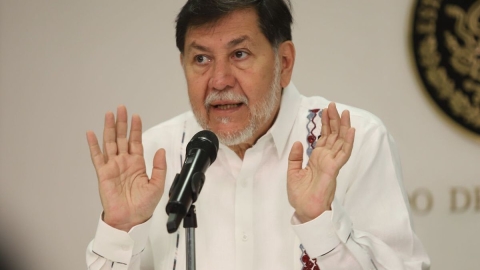 Activistas piden la renuncia de Fernández Noroña como presidente del Senado