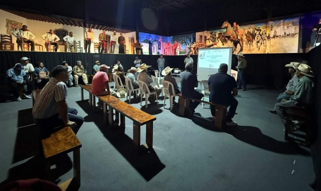 Capacitan a ganaderos de Jantetelco para detectar gusano barrenador