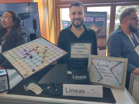 Antonio Alc&aacute;ntara Alcibia present&oacute; su proyecto en el STS Forum LATAM 2025, en Xochitepec. 