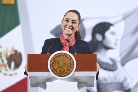 Sheinbaum justifica presencia de Cienfuegos en Marcha de la Lealtad