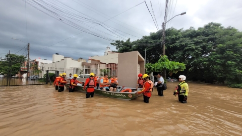 Avanza asistencia humanitaria en Puerto Vallarta tras fuertes lluvias