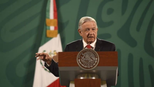 &quot;Regreso a clases presenciales es &quot;urgente&quot; pero no obligatorio&quot;: AMLO