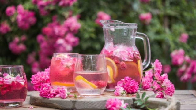 Revitaliza tu día con la exquisita y saludable limonada de bugambilia