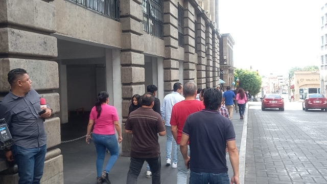 Desalojo en palacio de gobierno por simulacro de sismo