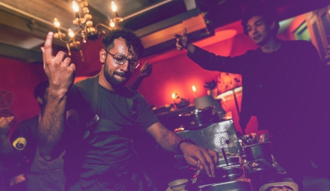 Coffee Rave y Coffee Party: la nueva forma de disfrutar el café y socializar sin alcohol