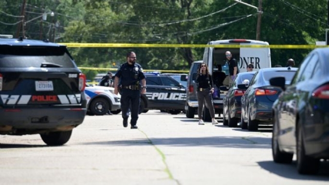 Hombre asesina a siete de sus hijos y a otro menor en Luisiana