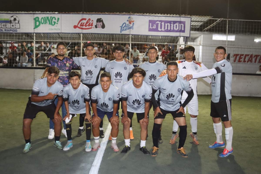 El equipo Los Perros FC se convirtió en el monarca del Torneo de los Miércoles de la cancha La Cascada.