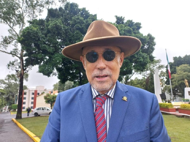 Víctor Manuel Mendoza Moreno. 